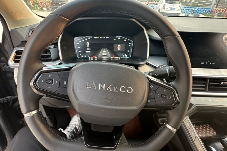 Used Lynk & Co 06 EM-P 2020 PHEV Plus Steering Wheel