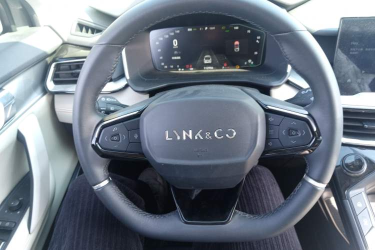 Used Lynk & Co 06 EM-P 2020 PHEV Plus Steering Wheel
