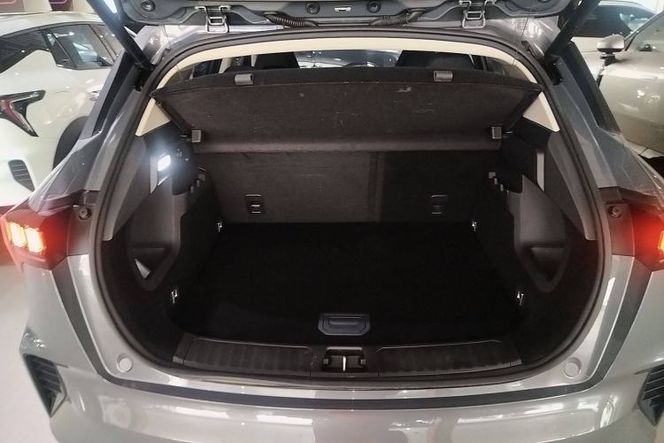 Used Lynk & Co 06 EM-P 2020 PHEV Plus Trunk