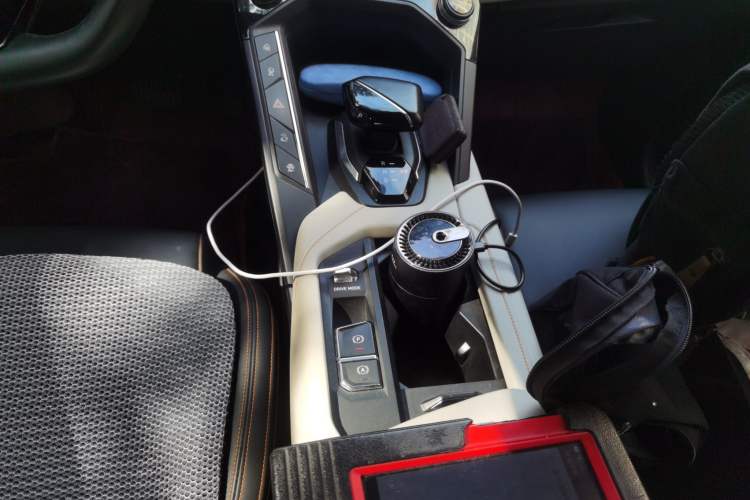 Used Lynk & Co 06 EM-P 2020 PHEV Plus Gear Lever
