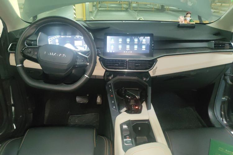 Used Lynk & Co 06 EM-P 2020 PHEV Plus Center Console