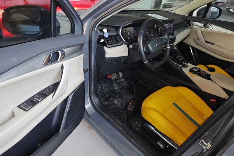 Used Lynk & Co 06 EM-P 2020 PHEV Plus Driver Seat