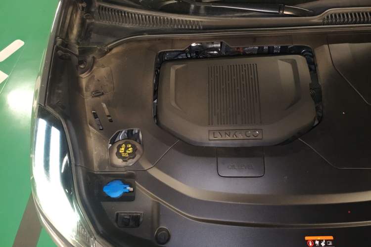 Used Lynk & Co 06 EM-P 2020 PHEV Plus Engine Bay Right
