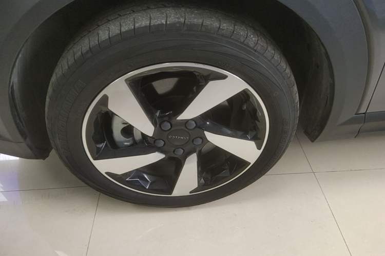 Used Lynk & Co 06 EM-P 2020 PHEV Plus Exterior 4