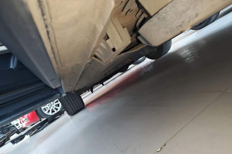 Used Lynk & Co 06 EM-P 2020 PHEV Plus Left Side Sill