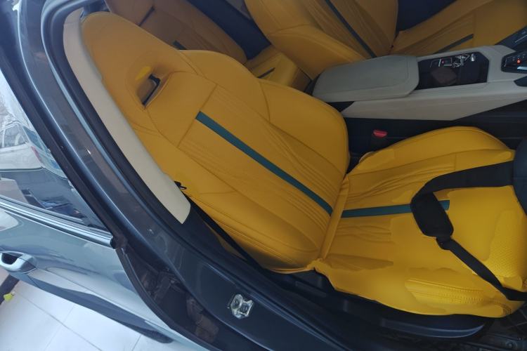 Used Lynk & Co 06 EM-P 2020 PHEV Plus Right Front Seat