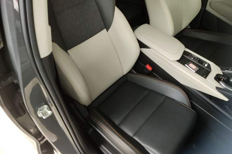 Used Lynk & Co 06 EM-P 2020 PHEV Plus Right Front Seat