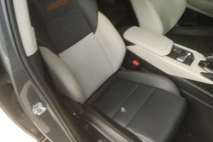 Used Lynk & Co 06 EM-P 2020 PHEV Plus Right Front Seat