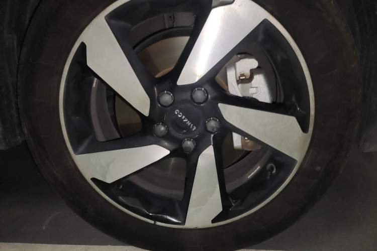 Used Lynk & Co 06 EM-P 2020 PHEV Plus Right Front Wheel Hub