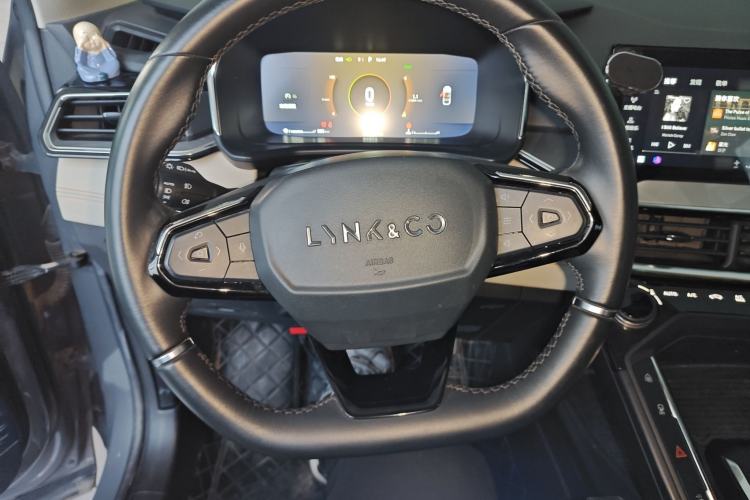 Used Lynk & Co 06 EM-P 2020 PHEV Plus Steering Wheel
