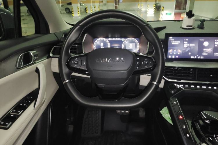 Used Lynk & Co 06 EM-P 2020 PHEV Plus Steering Wheel