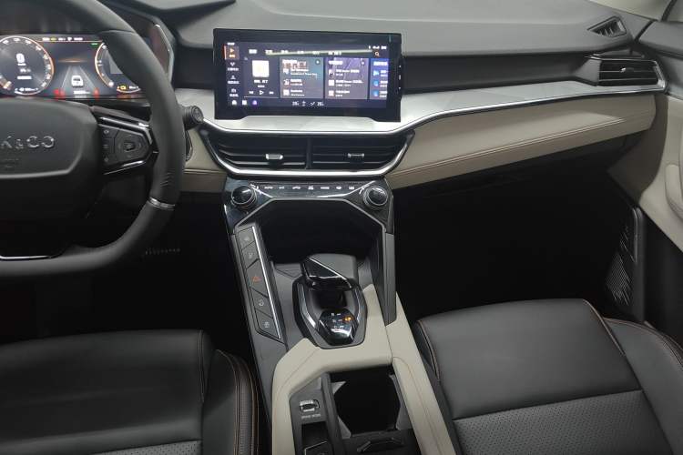 Used Lynk & Co 06 EM-P 2020 PHEV Plus Audio And AC Panel