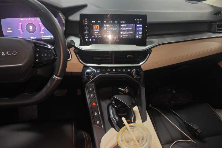 Used Lynk & Co 06 EM-P 2020 PHEV Plus Audio And AC Panel