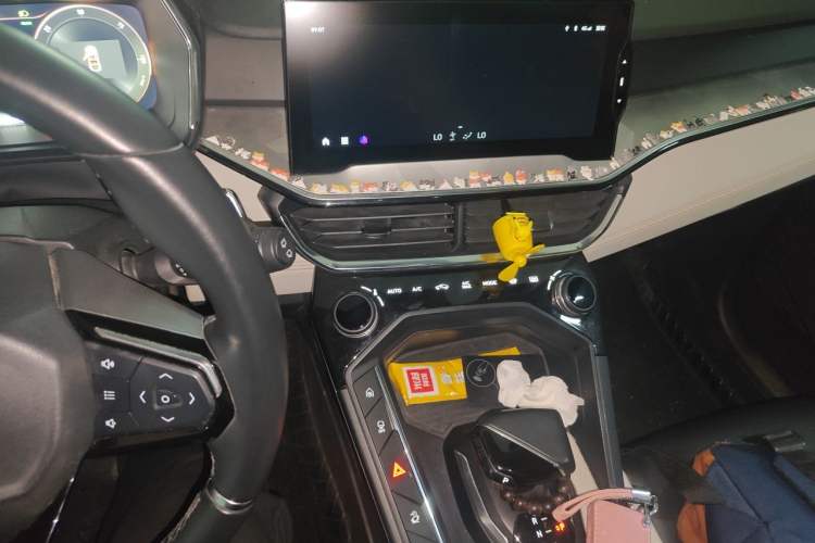 Used Lynk & Co 06 EM-P 2020 PHEV Plus Audio And AC Panel