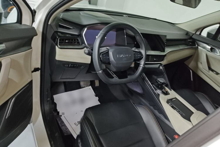 Used Lynk & Co 06 EM-P 2020 PHEV Plus Center Console