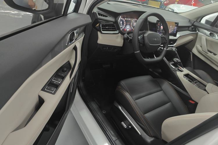 Used Lynk & Co 06 EM-P 2020 PHEV Plus Driver Seat
