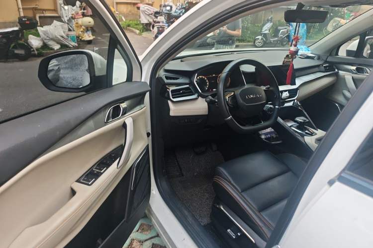 Used Lynk & Co 06 EM-P 2020 PHEV Plus Driver Seat