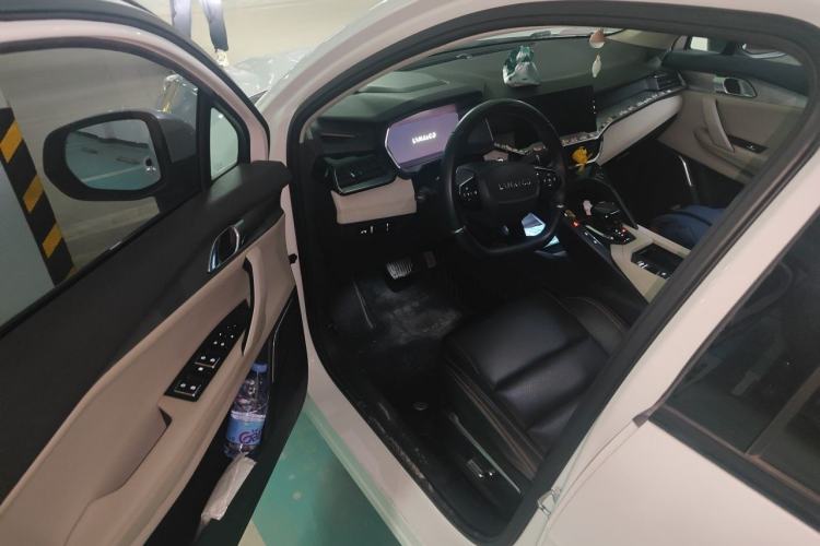 Used Lynk & Co 06 EM-P 2020 PHEV Plus Driver Seat