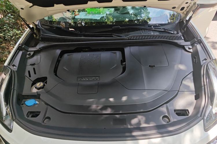 Used Lynk & Co 06 EM-P 2020 PHEV Plus Engine Bay