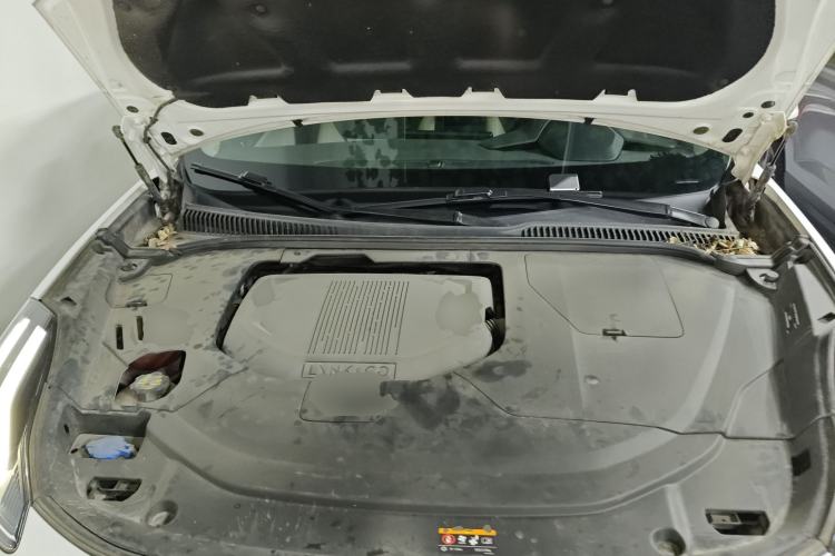 Used Lynk & Co 06 EM-P 2020 PHEV Plus Engine Bay