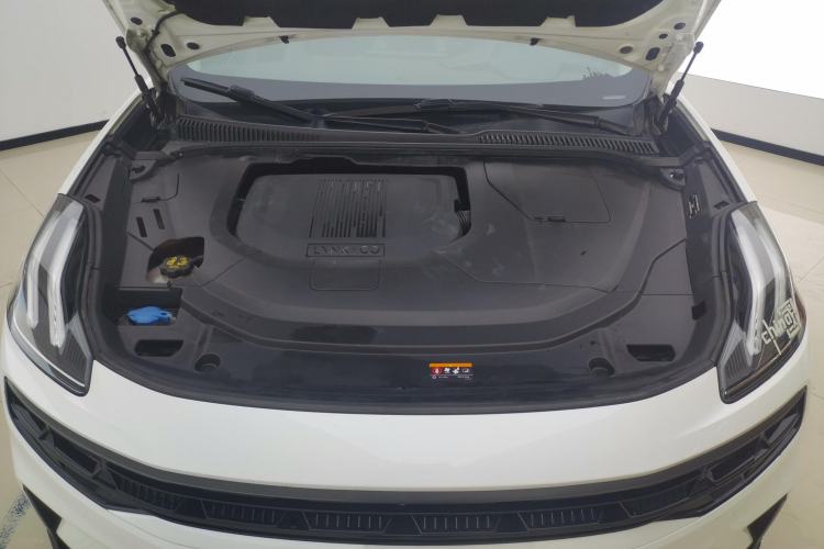 Used Lynk & Co 06 EM-P 2020 PHEV Plus Engine Bay