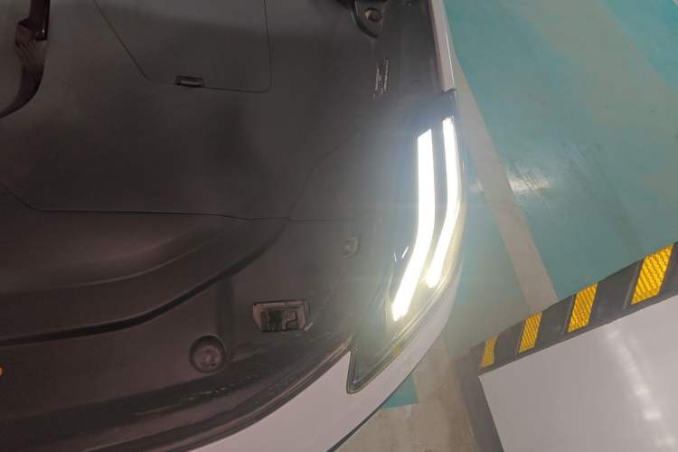 Used Lynk & Co 06 EM-P 2020 PHEV Plus Engine Bay Left