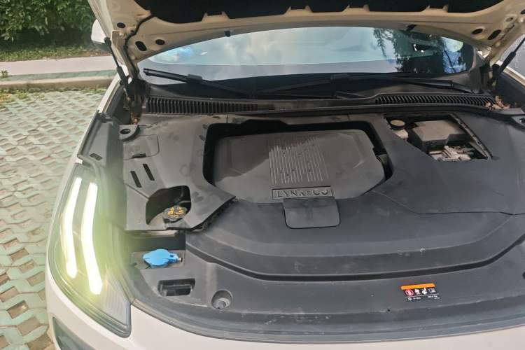 Used Lynk & Co 06 EM-P 2020 PHEV Plus Engine Bay Right