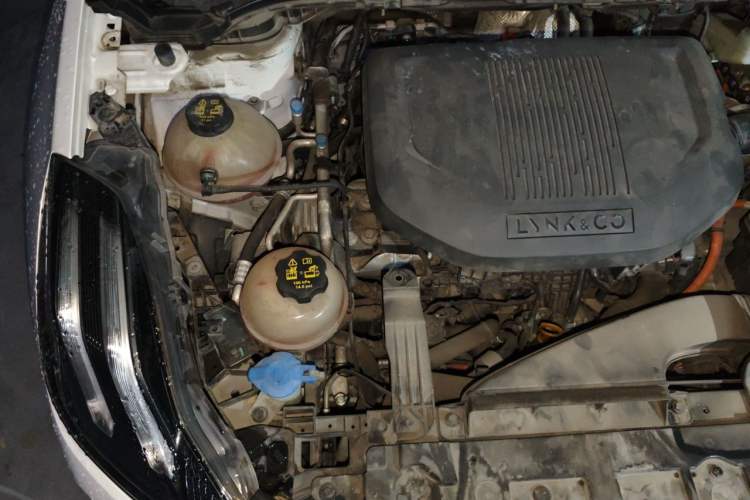 Used Lynk & Co 06 EM-P 2020 PHEV Plus Engine Bay Right