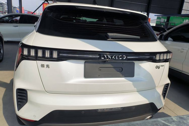 Used Lynk & Co 06 EM-P 2020 PHEV Plus Exterior 4