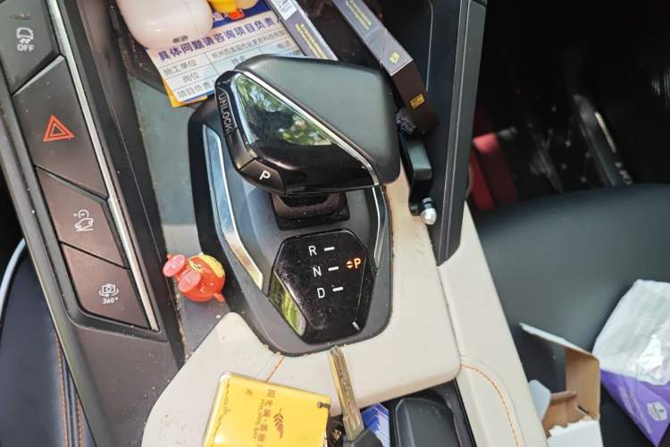 Used Lynk & Co 06 EM-P 2020 PHEV Plus Gear Lever