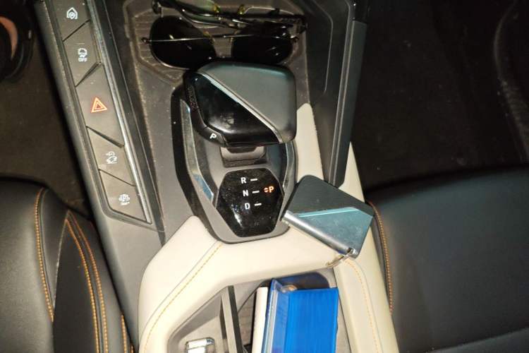 Used Lynk & Co 06 EM-P 2020 PHEV Plus Gear Lever