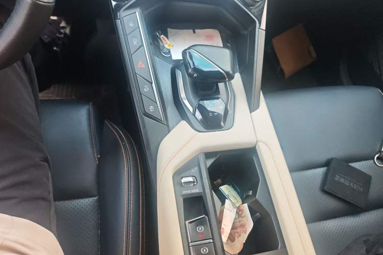 Used Lynk & Co 06 EM-P 2020 PHEV Plus Gear Lever