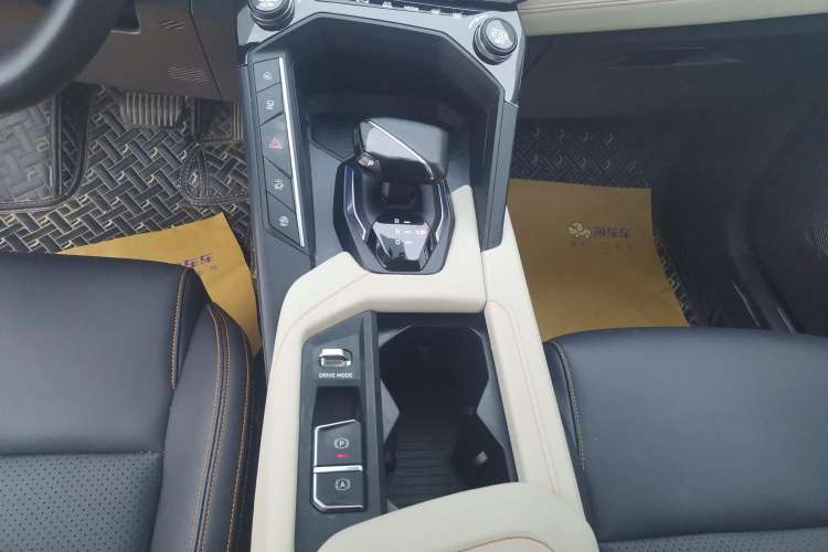 Used Lynk & Co 06 EM-P 2020 PHEV Plus Gear Lever