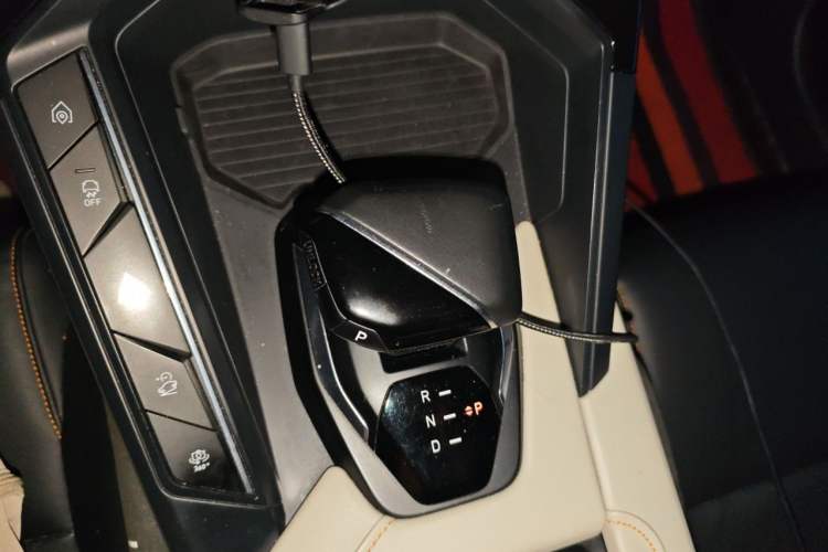 Used Lynk & Co 06 EM-P 2020 PHEV Plus Gear Lever