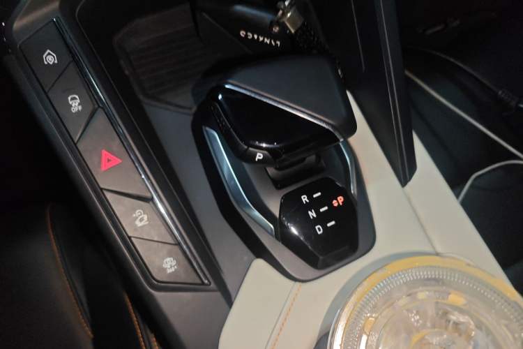 Used Lynk & Co 06 EM-P 2020 PHEV Plus Gear Lever