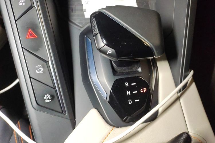 Used Lynk & Co 06 EM-P 2020 PHEV Plus Gear Lever