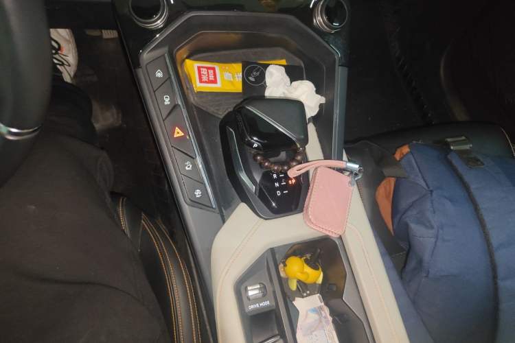 Used Lynk & Co 06 EM-P 2020 PHEV Plus Gear Lever