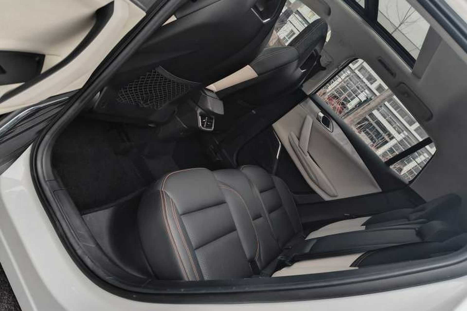 Used Lynk & Co 06 EM-P 2020 PHEV Plus Interior 4