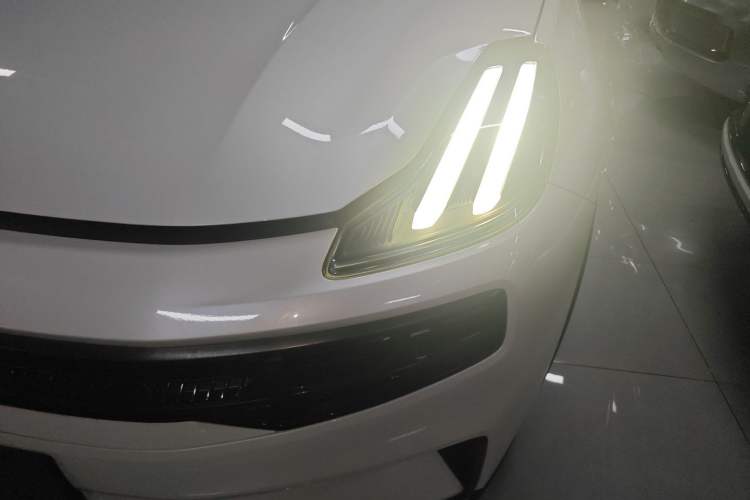 Used Lynk & Co 06 EM-P 2020 PHEV Plus Left Front Headlight