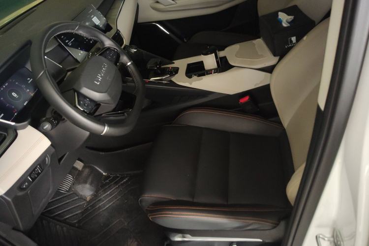 Used Lynk & Co 06 EM-P 2020 PHEV Plus Left Front Seat