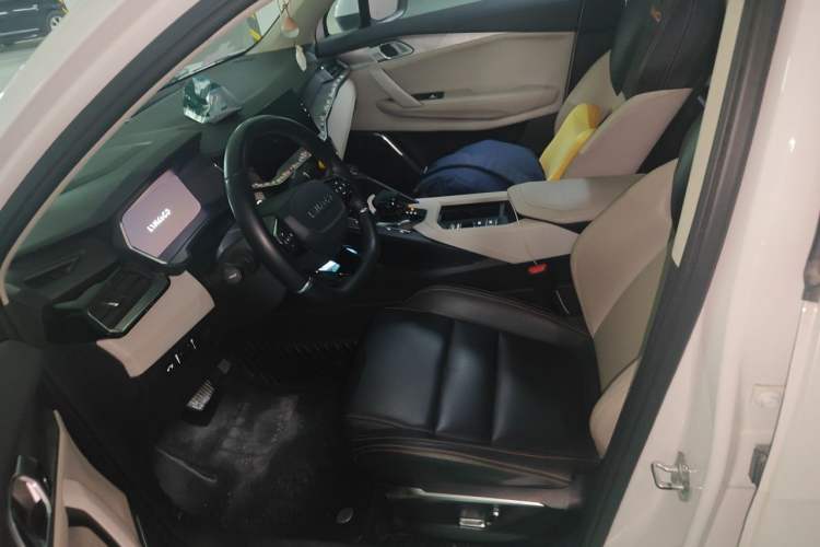 Used Lynk & Co 06 EM-P 2020 PHEV Plus Left Front Seat
