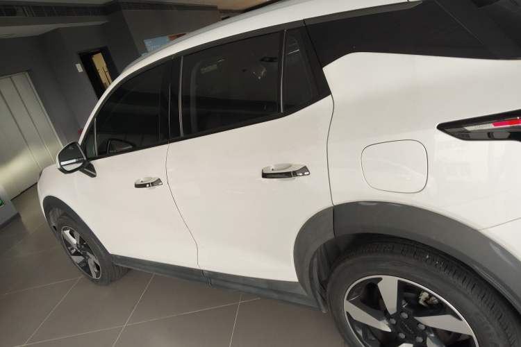 Used Lynk & Co 06 EM-P 2020 PHEV Plus Left Side