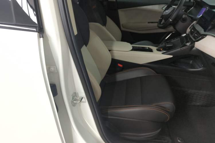 Used Lynk & Co 06 EM-P 2020 PHEV Plus Right Front Seat