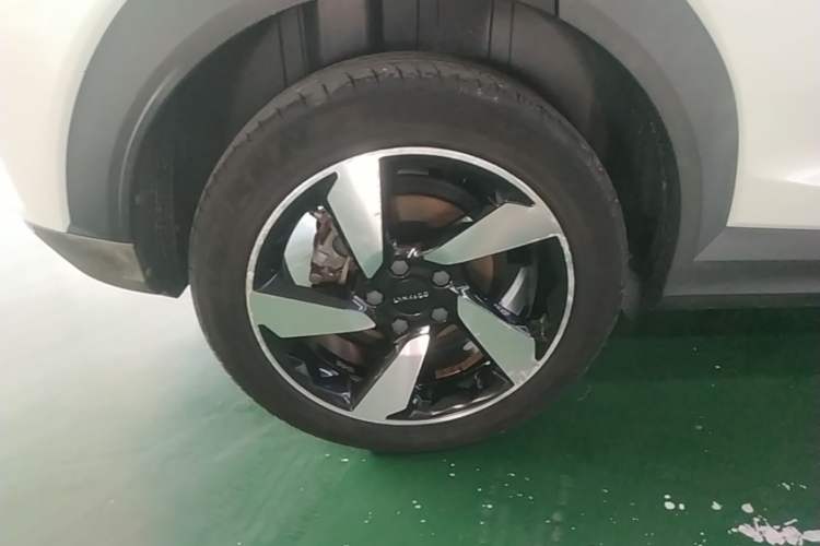 Used Lynk & Co 06 EM-P 2020 PHEV Plus Right Rear Wheel Hub