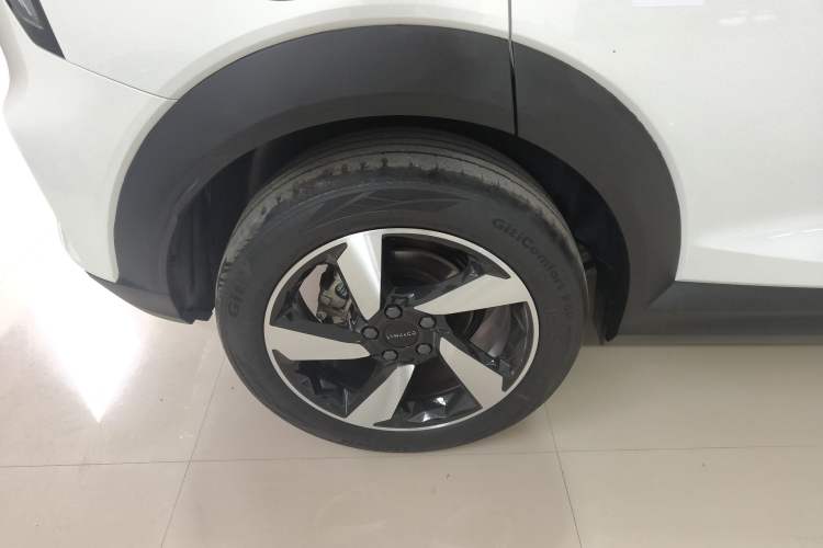 Used Lynk & Co 06 EM-P 2020 PHEV Plus Right Rear Wheel Hub