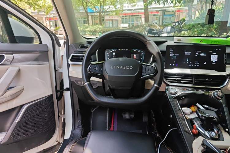 Used Lynk & Co 06 EM-P 2020 PHEV Plus Steering Wheel