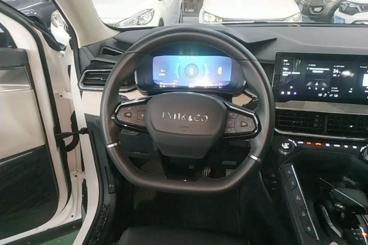 Used Lynk & Co 06 EM-P 2020 PHEV Plus Steering Wheel