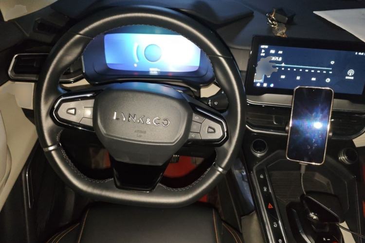 Used Lynk & Co 06 EM-P 2020 PHEV Plus Steering Wheel