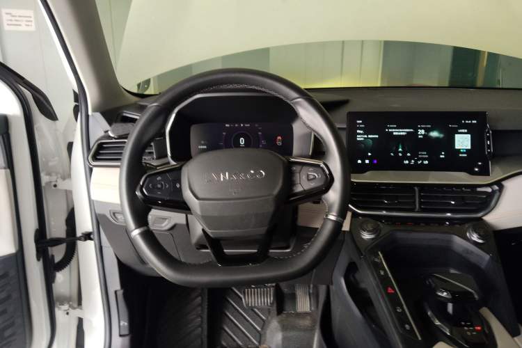 Used Lynk & Co 06 EM-P 2020 PHEV Plus Steering Wheel