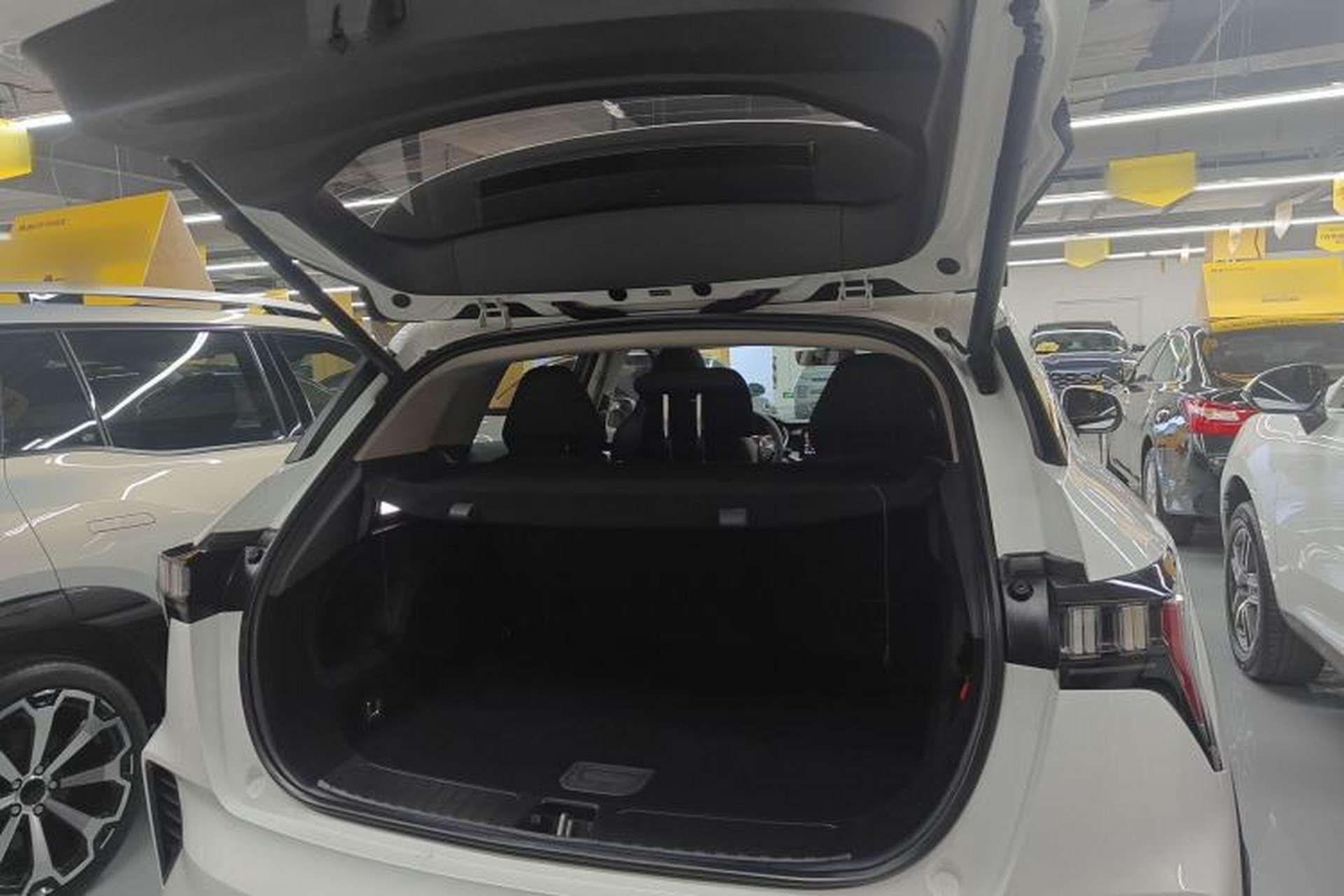 Used Lynk & Co 06 EM-P 2020 PHEV Plus Trunk